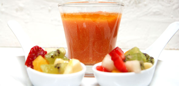 ensalada-de-frutos-y-salmorejo-1 ensalada-de-frutos-y-salmorejo-1