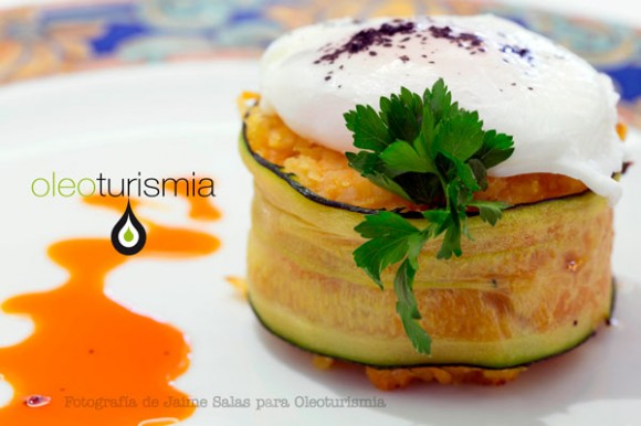 3-Timbal-de-calabacin-relleno-de-bacalao-ajoarriero-con-huevo-escalfado